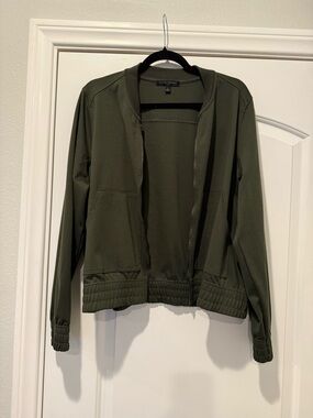 Banana Republic Women’s Bomber Jacket Olive Green size L